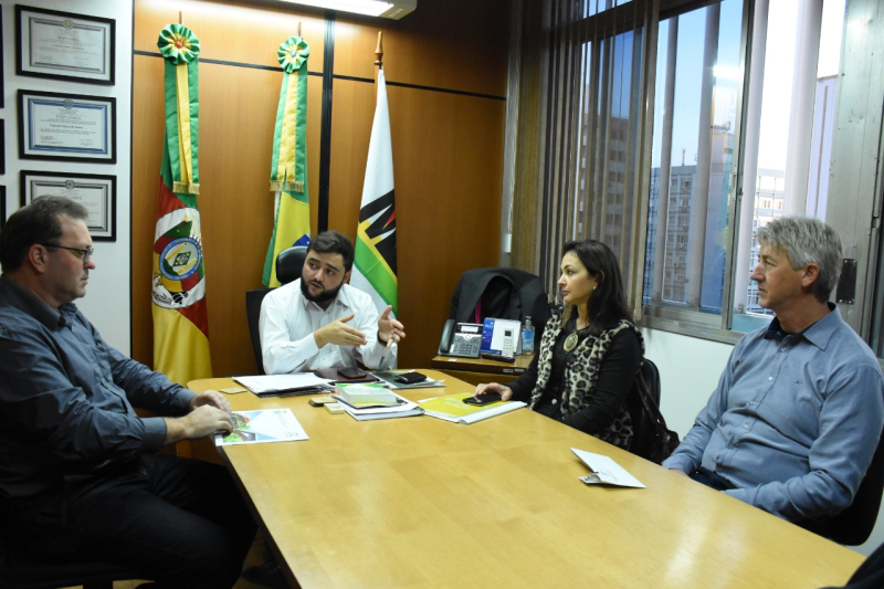 EXECUTIVO MUNICIPAL ESTEVE NA CAPITAL GAÚCHA EM BUSCA DE INVESTIMENTOS PARA O MUNICIPIO